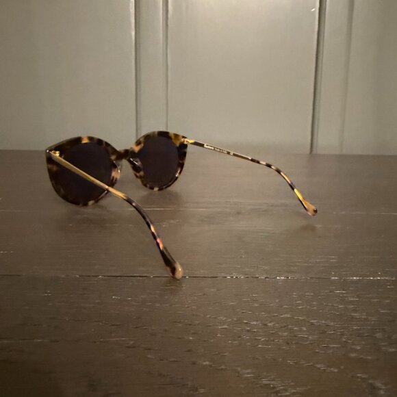 Illesteva - Palm Beach Sunglasses - Tortoise/Grey - Picture 4 of 6